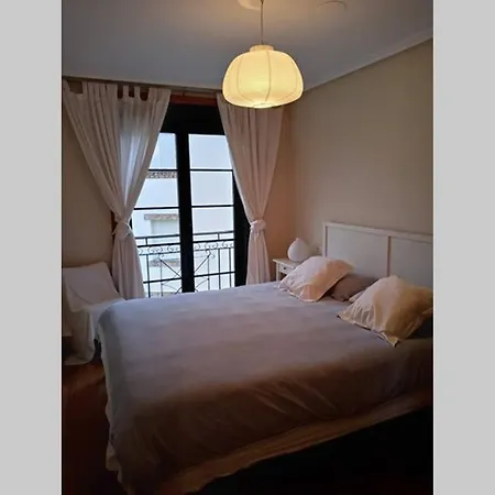 Apartamento Amplio En Urbanizacion Con Piscina. Porto de Espasante